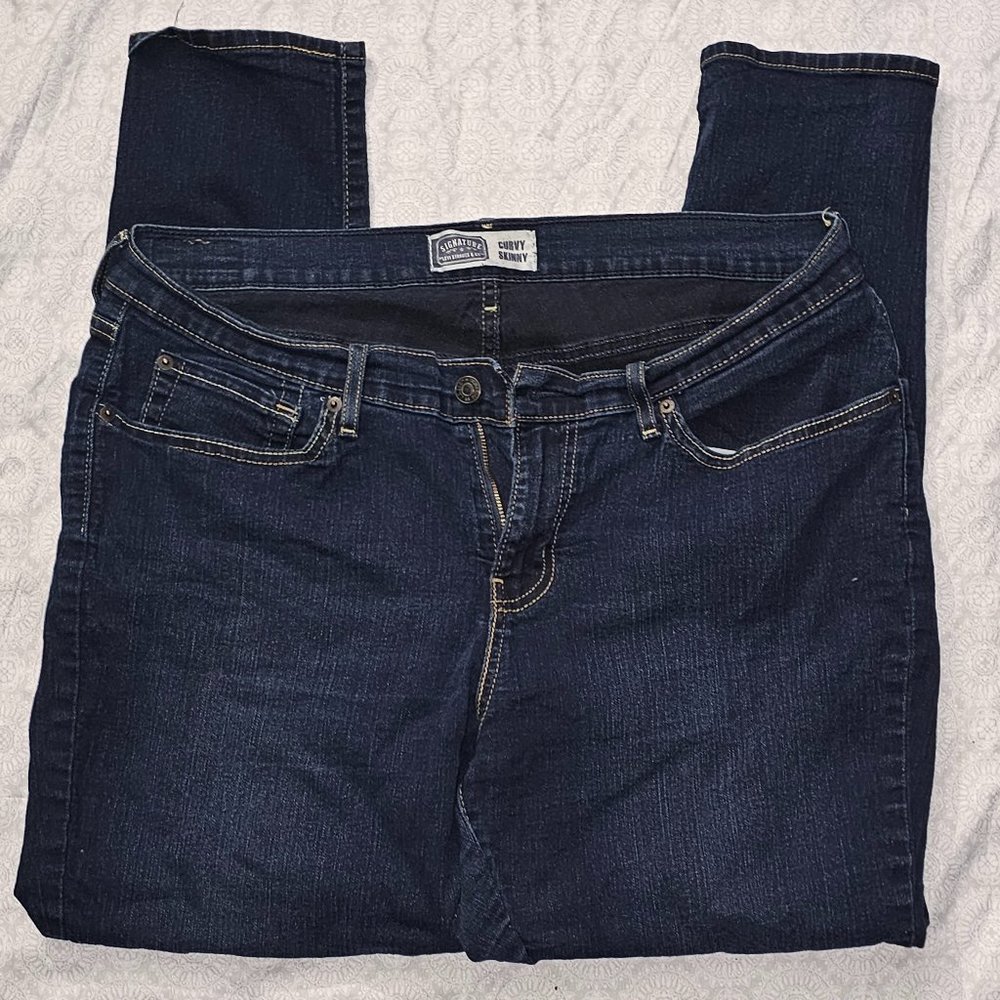 Signature Curvy Skinny Jeans